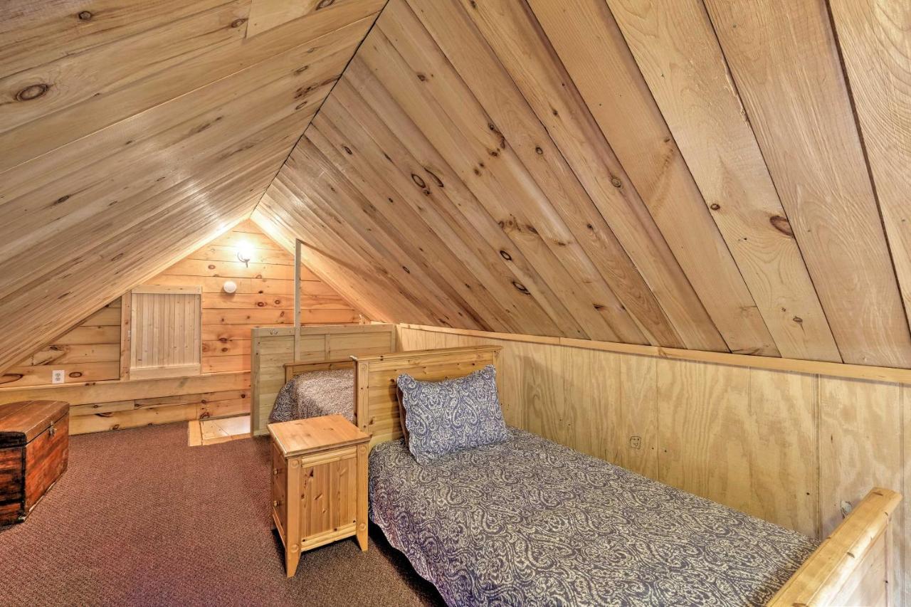 Cottage Less Than 8 Mi To Gore Mountain In Bakers Mill! Bakers Mills Экстерьер фото